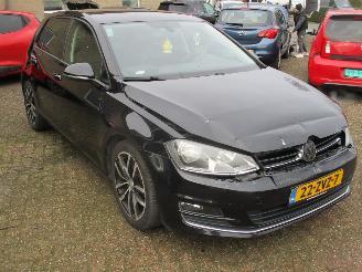 Volkswagen Golf 1.2 TSI HighLine Aut NAP picture 1