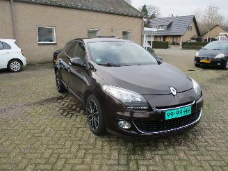 Voiture accidenté Renault Mégane 1.2 TCe Bose 2013/3