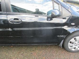 Toyota Yaris 1.3 VVTi Comfort 5drs picture 12