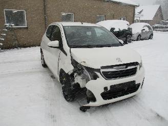 Damaged car Peugeot 108 1.0  e-VTi Active 2018/9