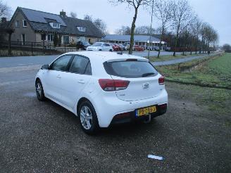 Kia Rio 1.0 TGDI Comf Pl.Nav 1E Eig NAP picture 5