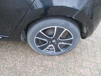 Renault Clio 0.9TCe Dynamique 5drs picture 30