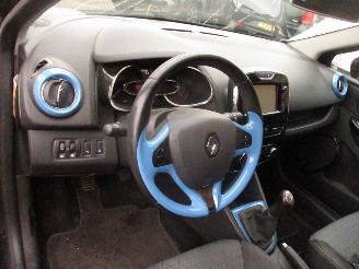 Renault Clio 0.9TCe Dynamique 5drs picture 18