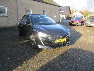 škoda osobní automobily Peugeot 208 1.2 PT Active Pack Aut NAP REST BPM 1500 EURO !!!!! 2023/2