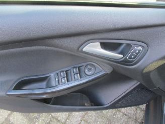 Ford Focus 1.5 Titanium Wagon REST BPM 1150 EURO !!!! picture 18