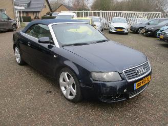 Damaged car Audi A4 Cabriolet 2.4 V6 Exclusive Aut 2002/7
