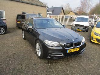 skadebil auto BMW 5-serie 520 I High Executive Touring Aut REST BPM 1000 EURO !!! 2015/10