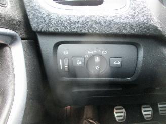 Volvo V-40 2.0 D4 R-Design Business picture 23