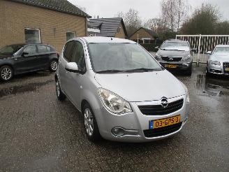 skadebil auto Opel Agila 1.2 Enjoy Weinig KM!! 2008/8