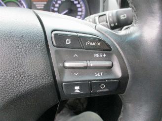 Hyundai Kona 1.6 GDI HEV Premium €750 REST BPM!!! picture 40