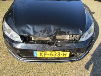 Volkswagen Golf 1.6 TDI Business Edition R REST BPM €400,-!!! picture 9