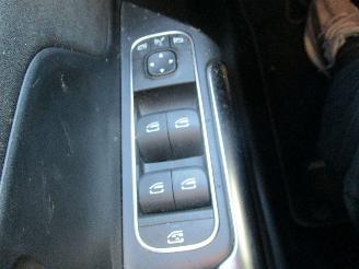 Mercedes GLA 250 4MATIC AMG Line picture 41