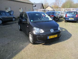 Unfallwagen Volkswagen Up! 1.0 move up! BlueM. 2013/1