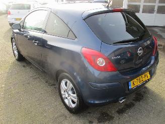 Opel Corsa 1.4-16V Cosmo picture 5