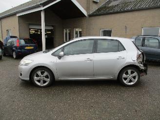 Toyota Auris 1.8 Full Hyb.Exe.Bns picture 4