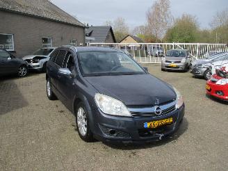 Damaged car Opel Astra STATION WAGON 1.6 Temptation 2007/9