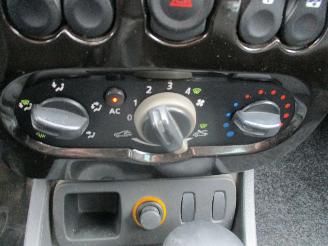 Dacia Duster 1.6 Laureate 2wd REST BPM €200,-!!! picture 21