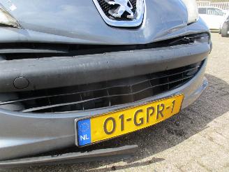 Peugeot 207 1.4 VTi Cool \'n Blue picture 14