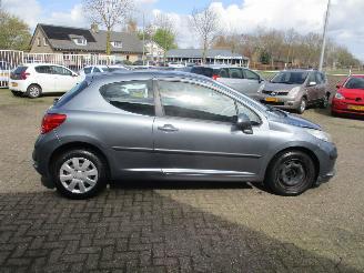 Peugeot 207 1.4 VTi Cool \'n Blue picture 8