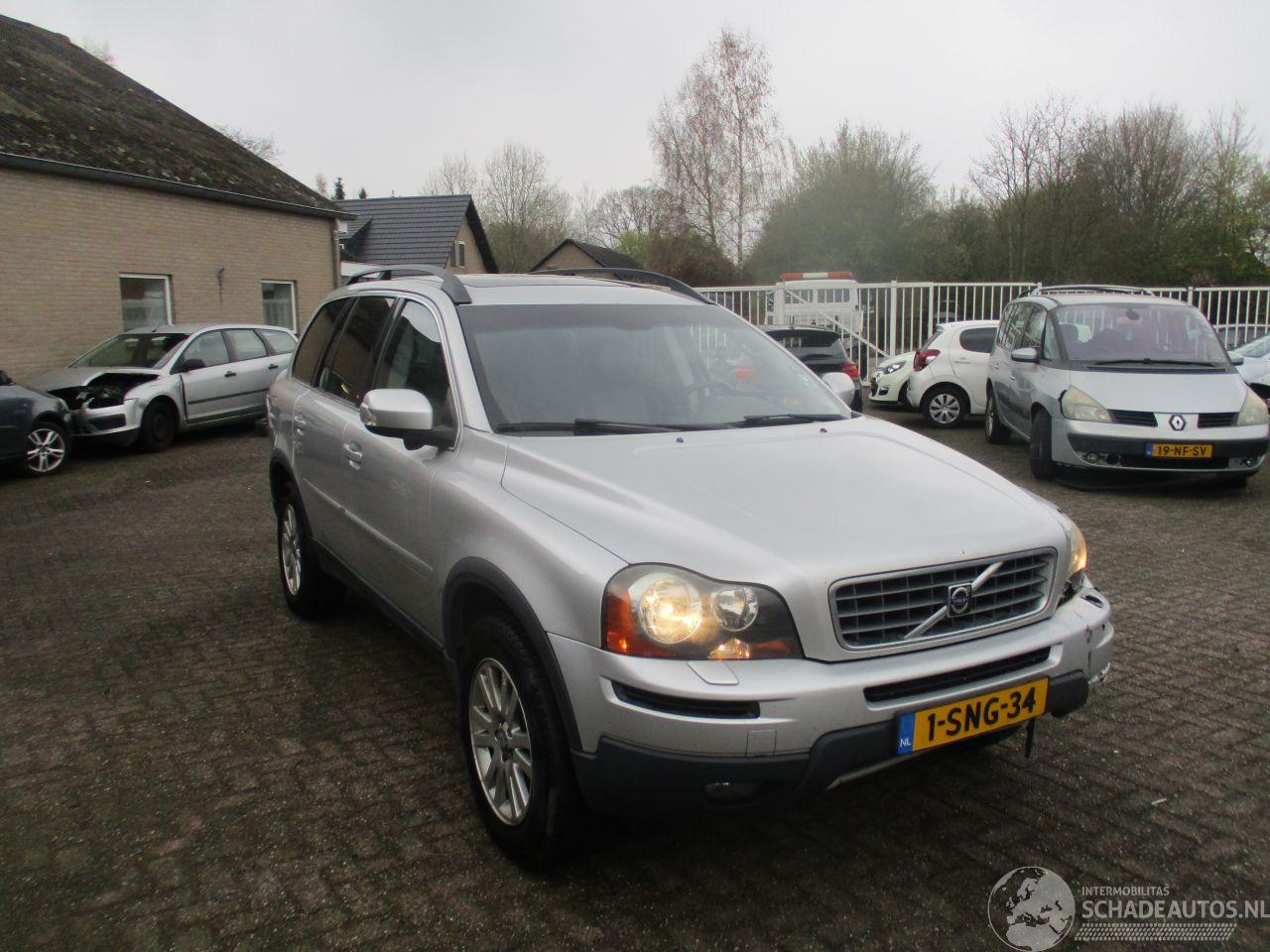 Volvo Xc-90 3.2 Momentum 4x4 7 PERSOONS!!!