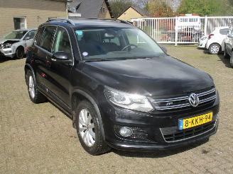 krockskadad bil auto Volkswagen Tiguan 2.0 TSI Sport&Style 4motion REST BPM €1600,-!!! 2013/5