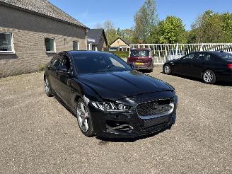 Vaurioauto  passenger cars Jaguar XE 2.0t Prestige REST BPM €5000,-!!! 2020/3