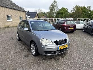 krockskadad bil auto Volkswagen Polo 1.2 Easyline 2007/10