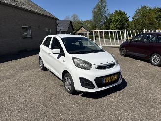 Unfallwagen Kia Picanto 1.0 CVVT ComfL.LPG 2014/2