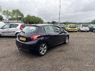 Peugeot 208 1.6 VTi Allure REST BPM €800,-!!! picture 7