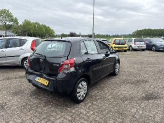Toyota Yaris 1.3 VVTi Comfort picture 8