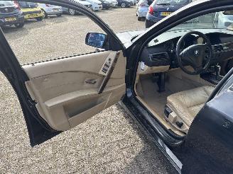 BMW 5-serie 525i Executive picture 37