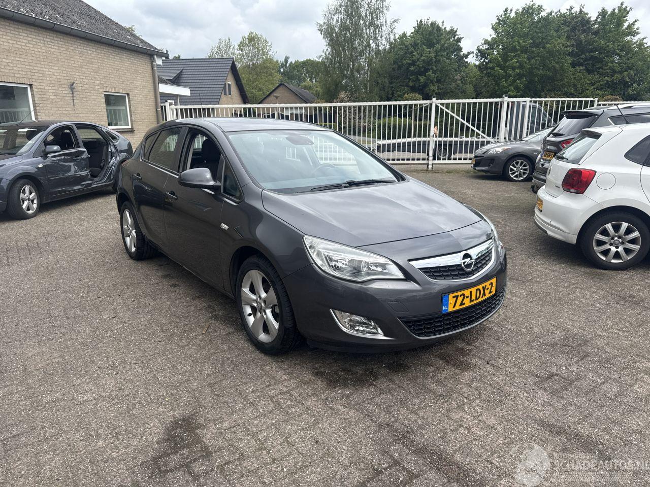 Opel Astra 1.4 Edition