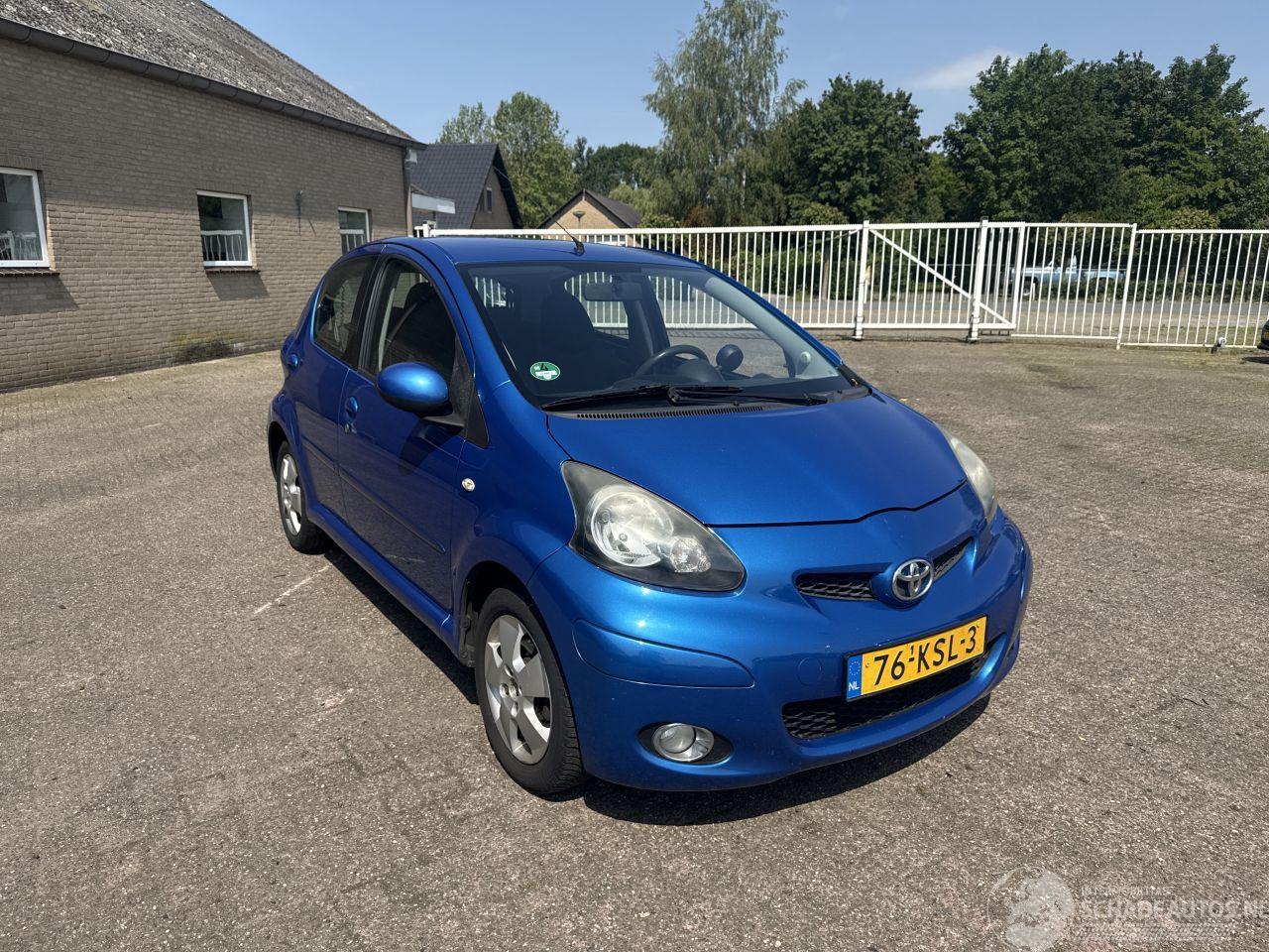 Toyota Aygo 1.0-12V Dynamic Blue