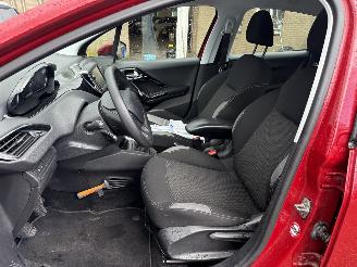 Peugeot 208 1.2 PureT. Blue Lion REST BPM €370,-!!! picture 49