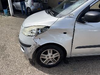 Hyundai I-10 1.1 Active Orange B. picture 10