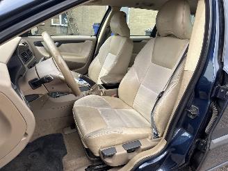 Volvo V-70 2.4 Comfort Line picture 29