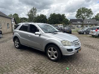 Vaurioauto  passenger cars Mercedes M-klasse 320 CDI 4matic 2006/1