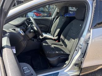 Renault Clio 1.2 16V Estate picture 24