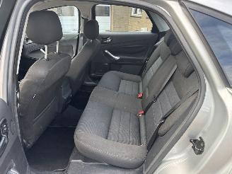 Ford Mondeo 2.0-16V Titanium picture 33