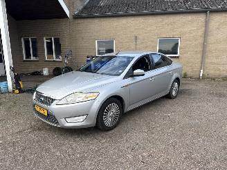 Ford Mondeo 2.0-16V Titanium picture 3
