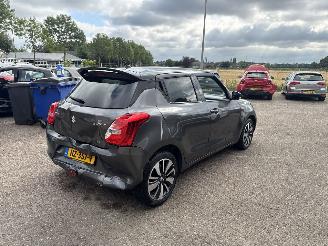 Suzuki Swift 1.0 Stijl REST BPM €700,-!!! picture 7