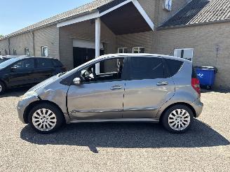 Mercedes A-klasse 150 Avantgarde picture 4