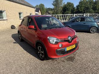 krockskadad bil auto Renault Twingo 1.0 SCe Collection REST BPM €300,-!!! 2017/8