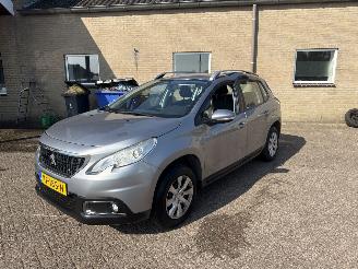 Peugeot 2008 1.2 PureT. Blue Lion REST BPM €600,-!!! picture 4