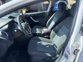 Ford Fiesta 1.25 Ghia REST BPM €150,-!!! picture 19