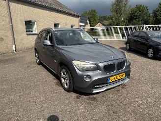 Voiture accidenté BMW X1 1.8i sDrive Exec. AUT 2011/3