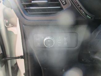 Ford Kuga 2.5 PHEV ST-Line X picture 24
