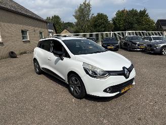 Coche accidentado Renault Clio 0.9 TCe Night&Day REST BPM €350,-!!! 2015/12
