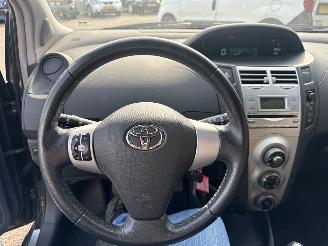 Toyota Yaris 1.3 VVTi Sol Sport picture 18