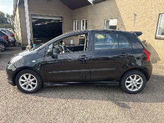 Toyota Yaris 1.3 VVTi Sol Sport picture 4